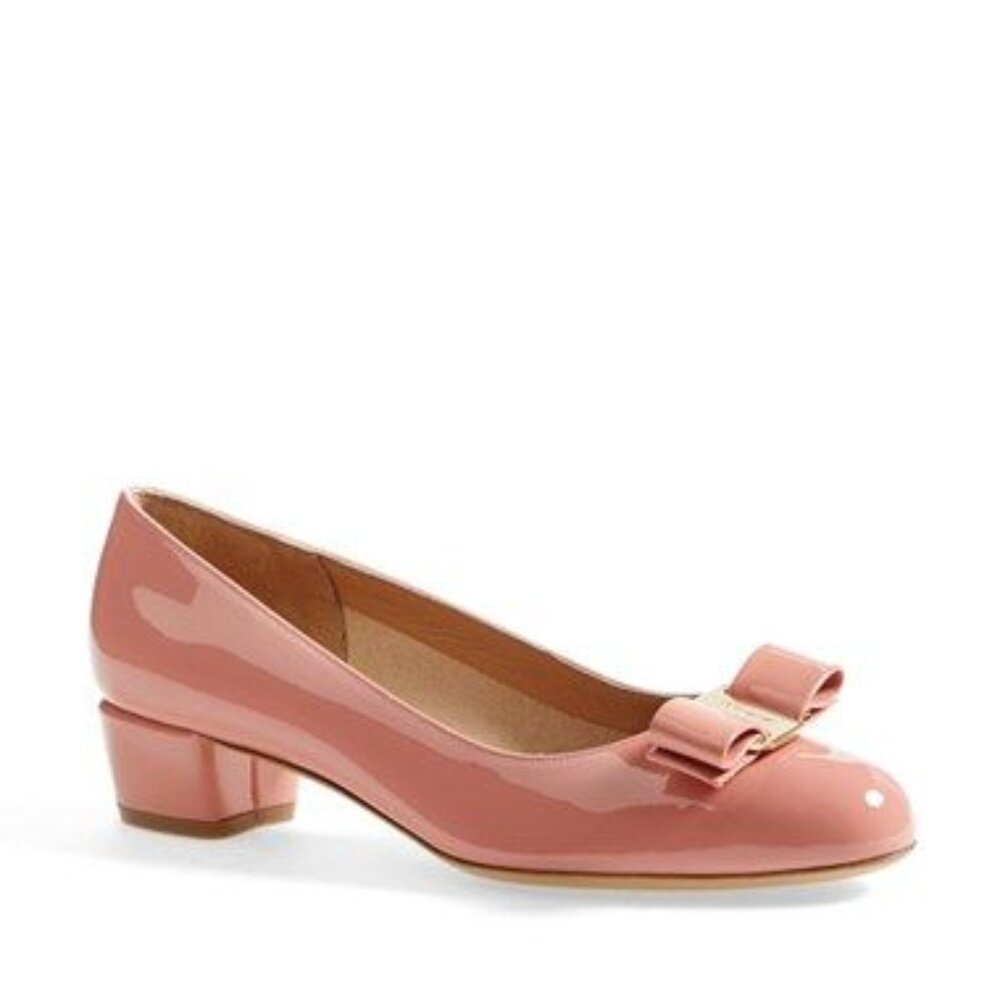 NIB Salvatore Ferragamo Vara Bow Accent Patent Leather Pumps Women's Size: 9.5